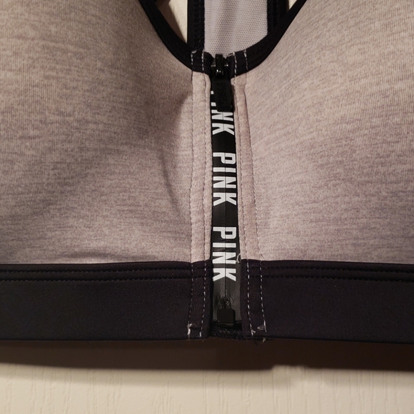 PINK Victoria's secret sports bra - Picture 2 of 5